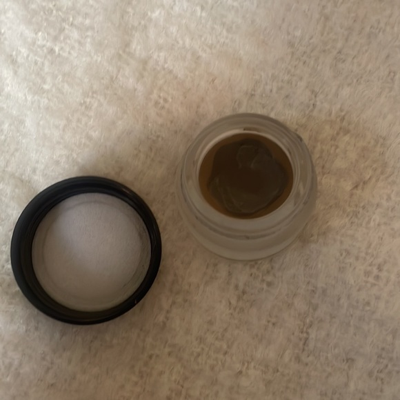 BEAUTY IS LIFE Camouflage Foundation 11C 5 ml - Picture 6 of 6